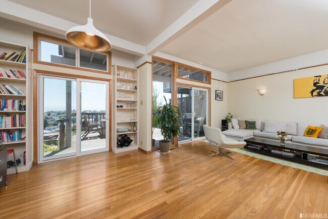 Foto del edificio - 755 Rhode Island St