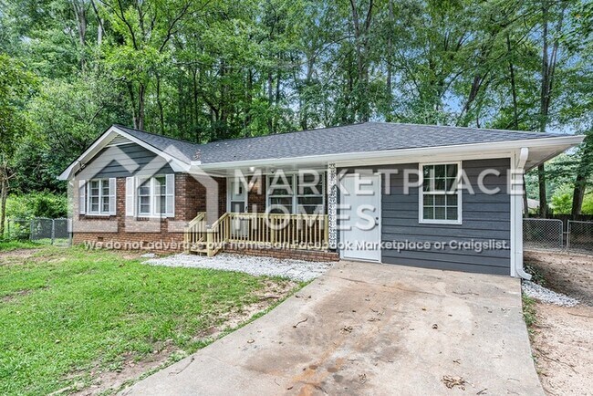 Foto del edificio - 5946 Shady Ln Cir