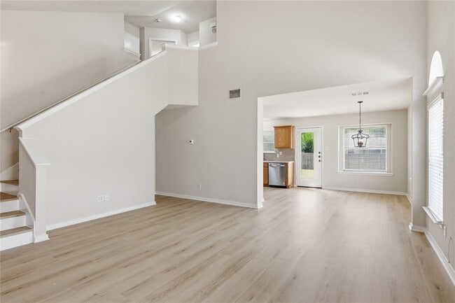 Building Photo - 3774 Castle Rock Dr
