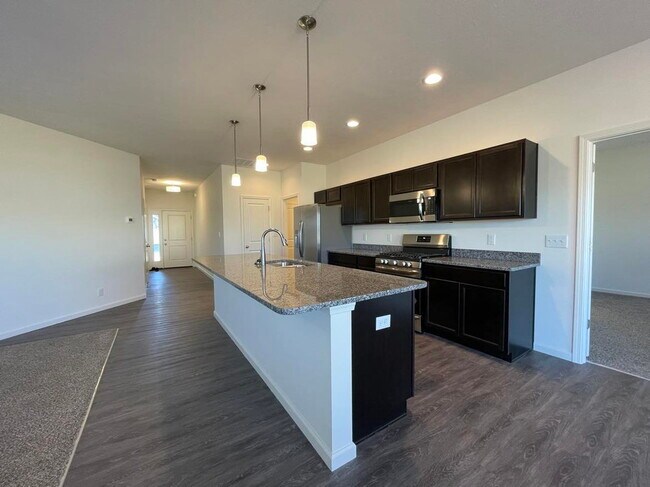Building Photo - 1173 Groom Ln