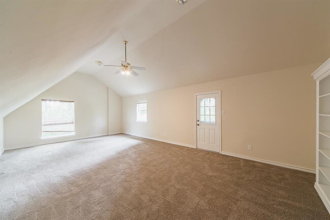 Building Photo - 8311 Sports Haven Dr
