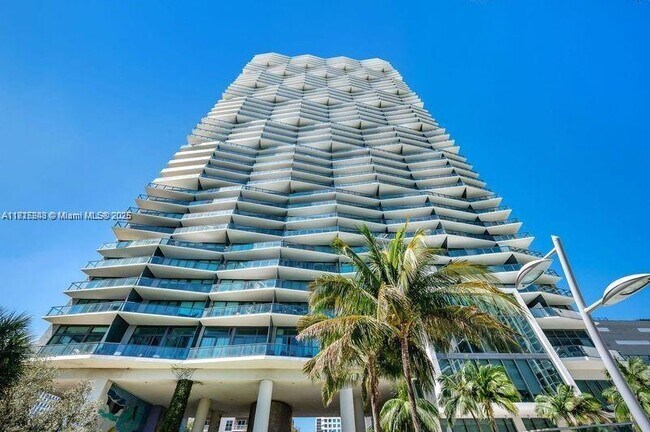 Foto del edificio - 460 NE 28th St