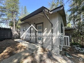 Building Photo - 3173 Ridge Ct