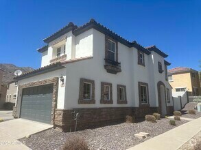 Building Photo - 320 W Mountain Sage Dr
