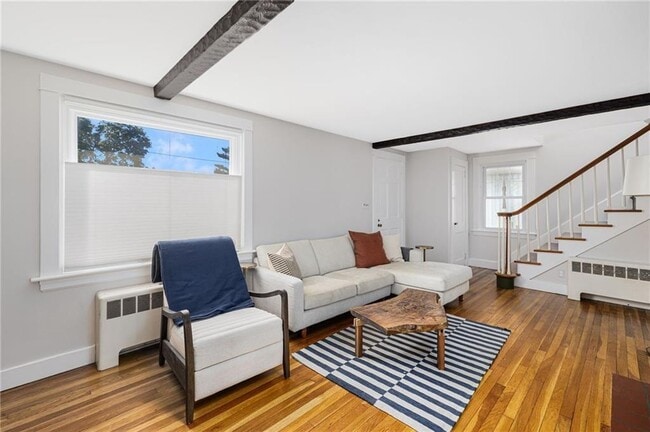 Building Photo - 16 Reed St