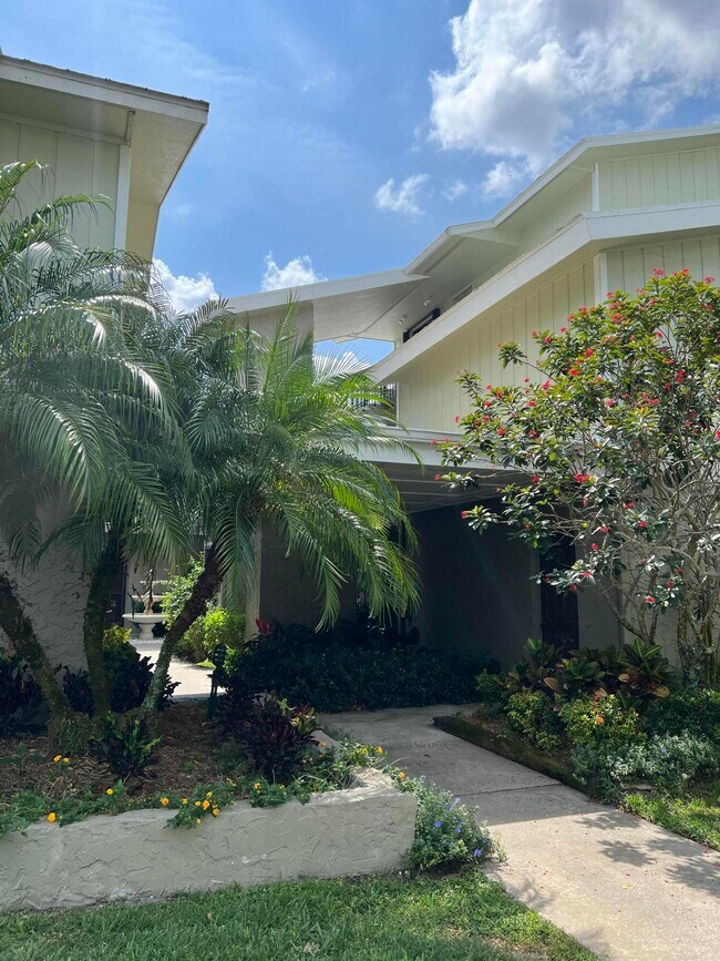 Foto del edificio - 800 NW Fork Rd