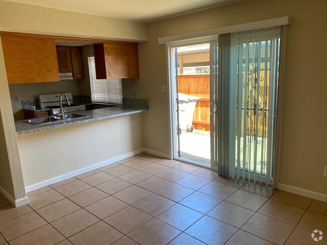 Building Photo - 4223 Weymouth Ln