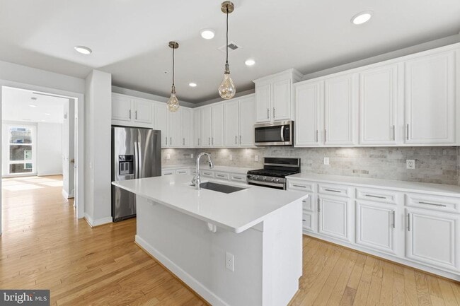 Building Photo - 13331 Launders St