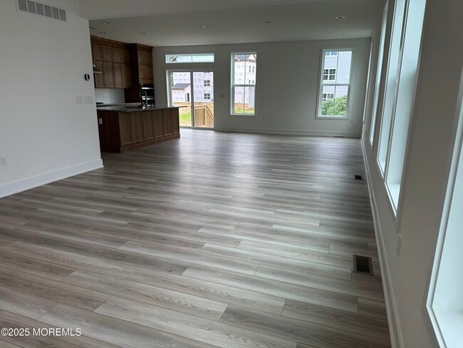 Building Photo - 95 Mustang Dr