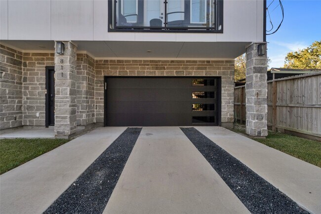 Foto del edificio - 811 Paul Quinn St