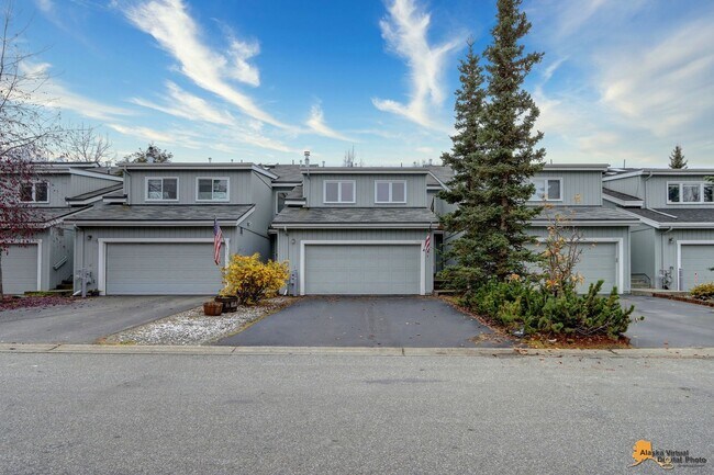 Foto del edificio - East Anchorage Condo with Fenced in Yard, ...