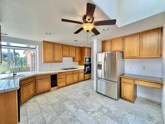 Building Photo - Beautiful Home in Gated Community of Los R...