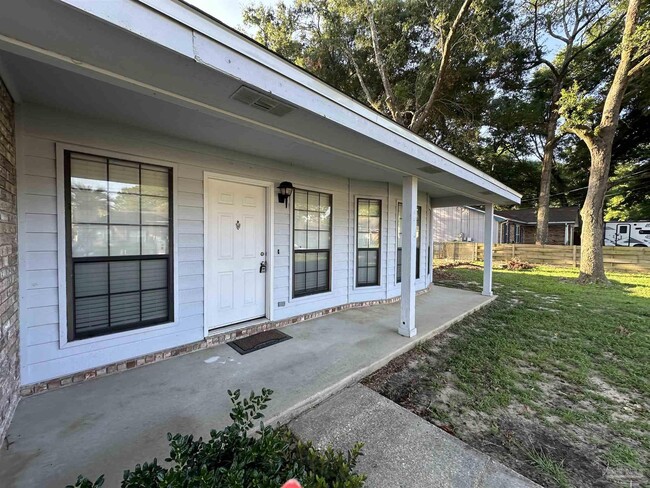 Building Photo - 10150 Candlestick Ln