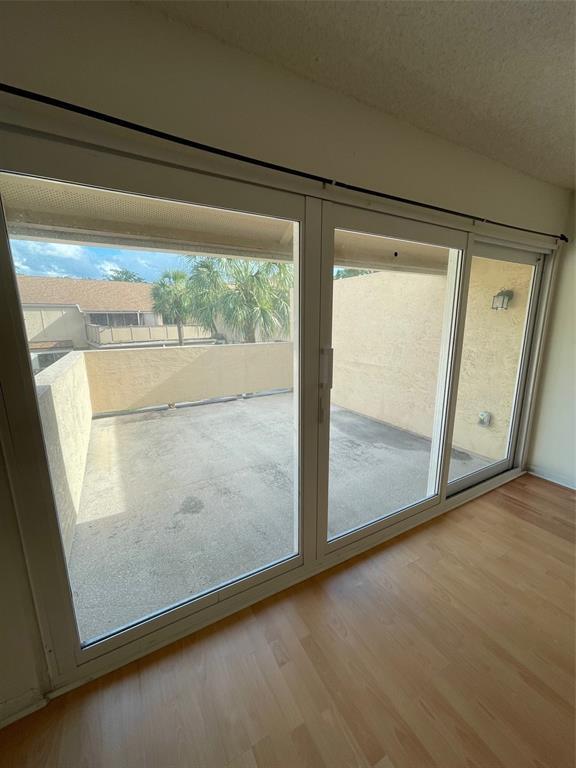 Foto del edificio - 8237 NW 8th Ct