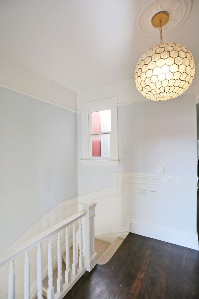 Foto del edificio - 144 10th Ave