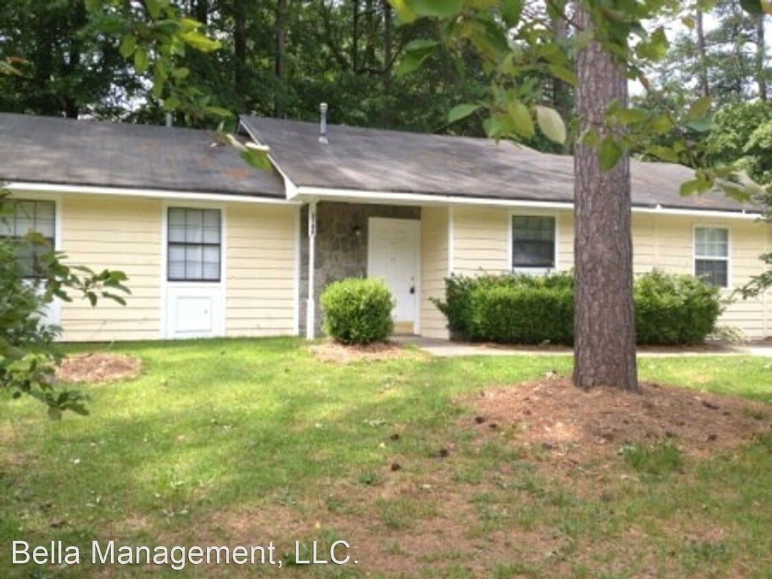 Primary Photo - 5 br, 2 bath House - 2186 JONATHAN AVE