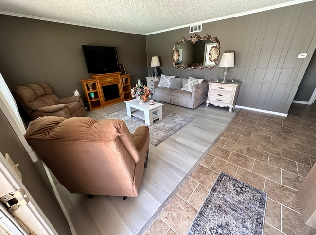 Building Photo - COMING SOON!! First-Floor 1 Bedroom / 1 Bathroom Condo in Palm Springs!