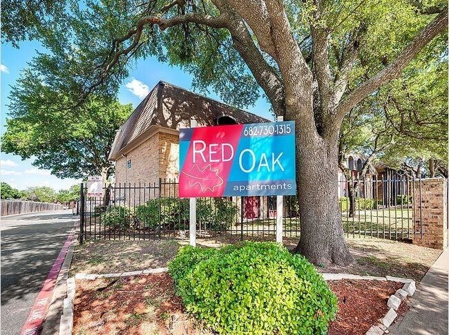 Building Photo - 6327 Woodway Dr