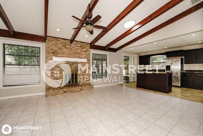 Foto del edificio - 701 Westchester Dr, De Land, FL 32724