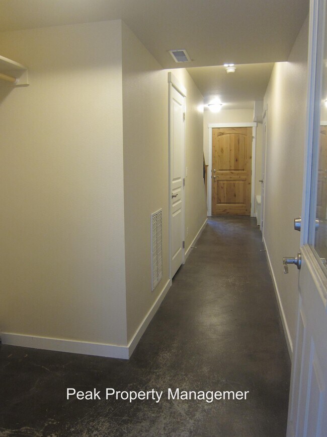 Foto del edificio - 8752 W Pine Valley Ln