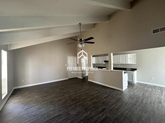 Foto del edificio - 5416 Fieldcrest Ave