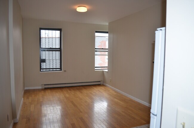 Building Photo - 444 3rd Ave