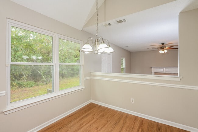 Foto del edificio - 1997 Cutters Mill Way