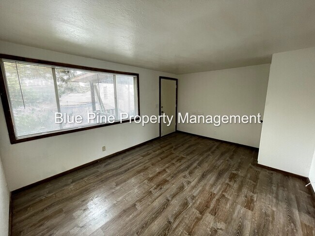 Foto del edificio - 450 H St