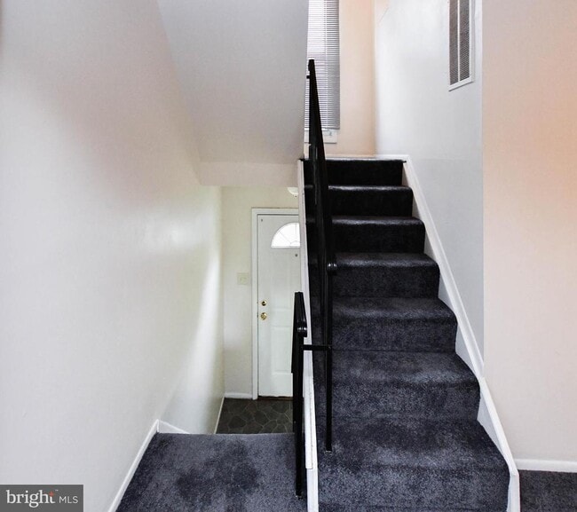 Building Photo - 1827 Grempler Way