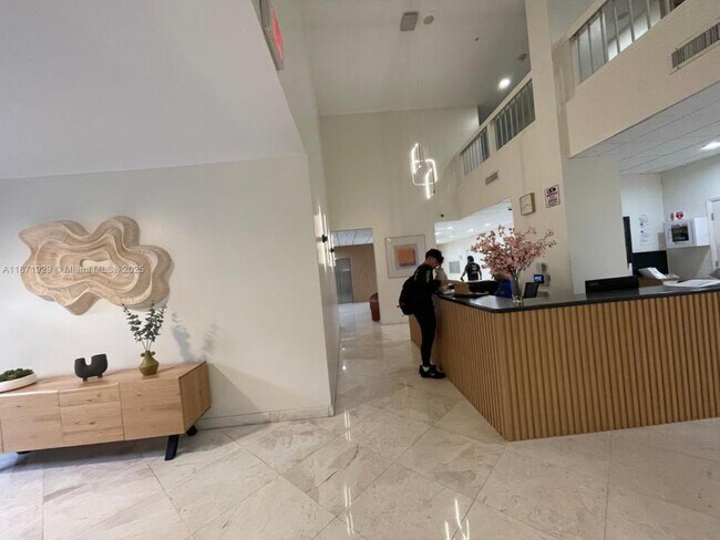 Building Photo - 2 bedroom in Aventura FL 33160