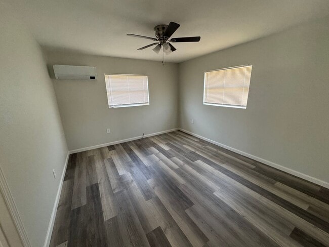 Foto del edificio - 2402 S 20th St