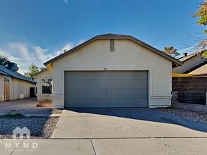 Building Photo - 8913 W Fairmount Ave