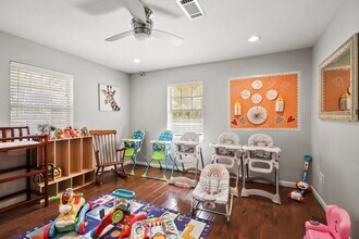 Building Photo - 5302 Treaschwig Rd