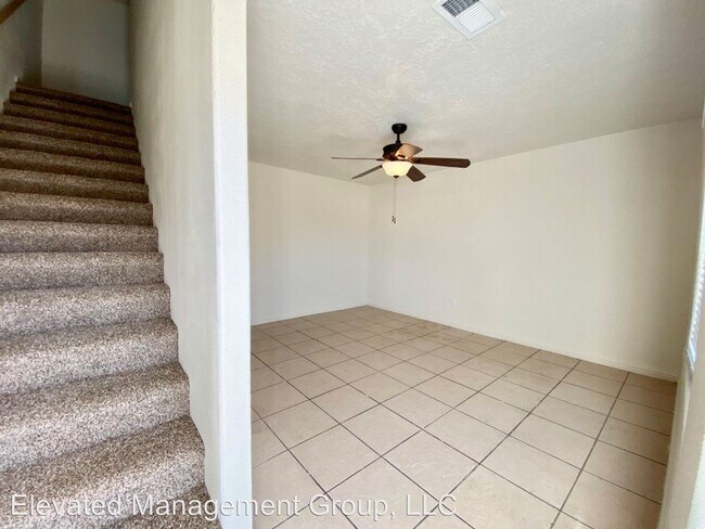 Building Photo - 208 San Clemente Ave