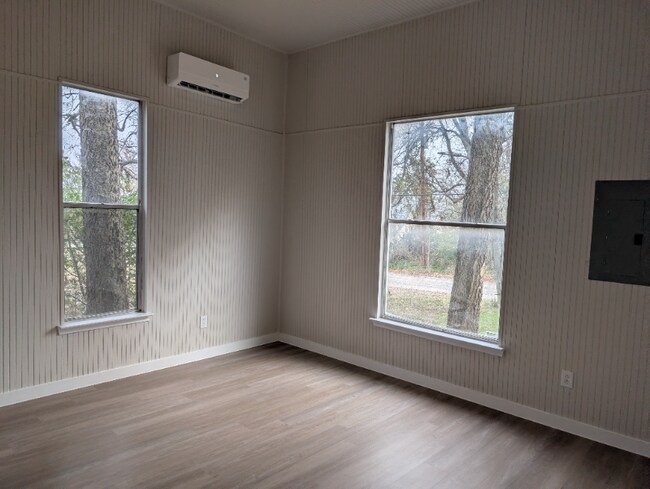 Foto del edificio - 1007 Bois D'Arc St