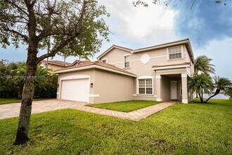 Building Photo - 4537 SW 183rd Ave