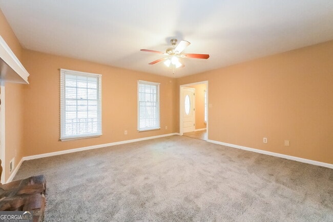 Building Photo - 240 Brookclear Ln