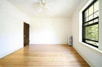 Foto del edificio - 1225 W Chase Ave