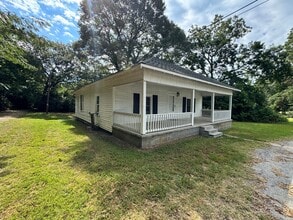 Building Photo - 2701 Blacksburg Rd