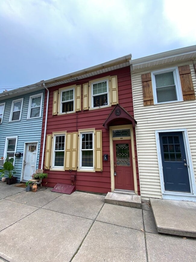 Foto del edificio - Lovely Two Bedroom Townhouse in Columbia W...