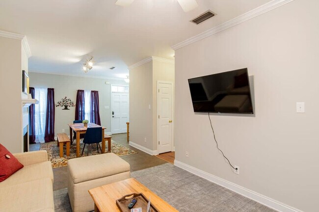 Foto del edificio - 213 Hazel St