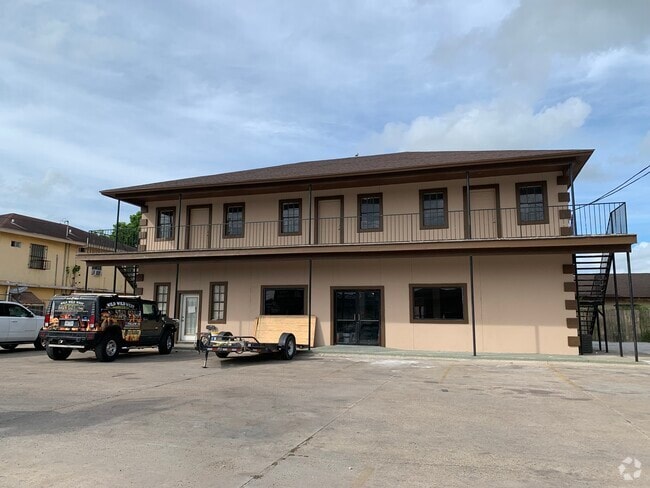 Building Photo - 4245 Southmost Rd