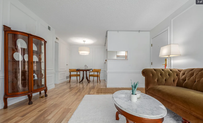 Building Photo - Welcome Home to this DTC 2 bed 2 bath!