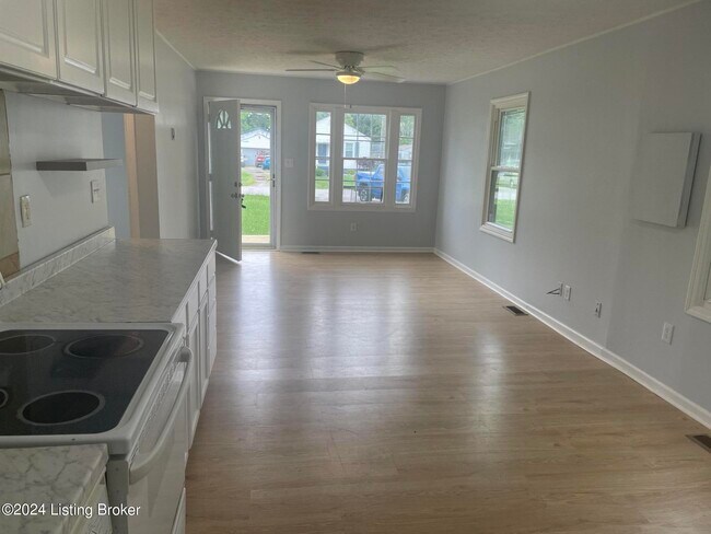 Foto del edificio - 4203 Searcy Ln