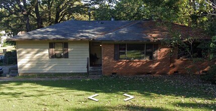 Building Photo - 2901 Independence St