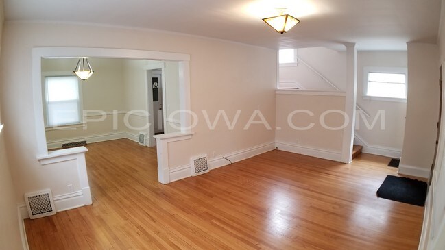 Foto del edificio - 361 20th St SE