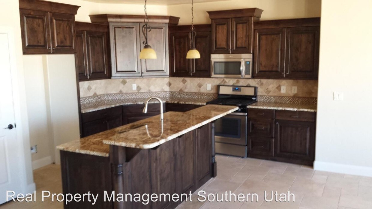 Foto del edificio - 2608 Little Valley Rd