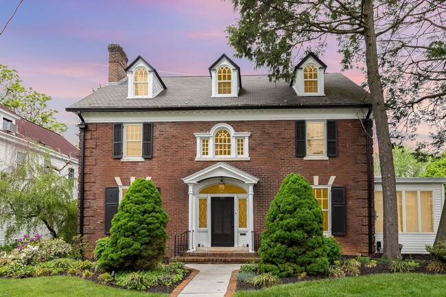 Building Photo - 4 Bedroom Home in Carlisle PA