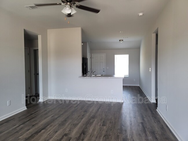 Building Photo - 16388 Seminole Dr