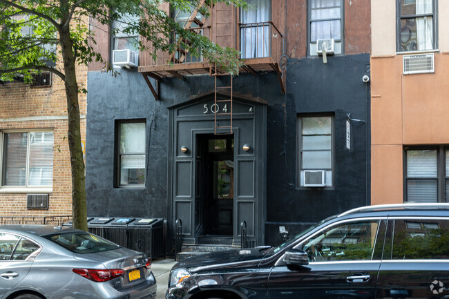 Building Photo - 504 East 88th